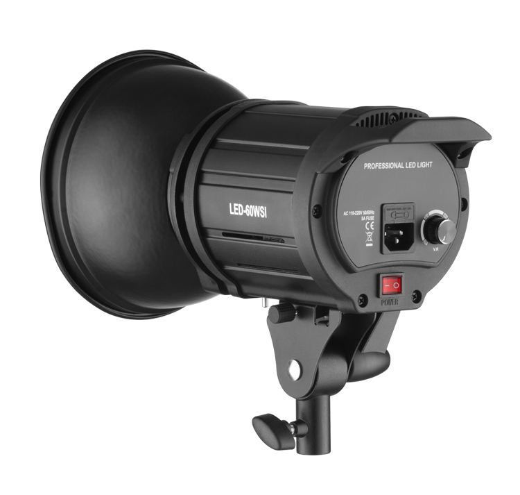 <i>Studyjna lampa światła ciągłego LED60WSI</i><span>Produktowa</span>